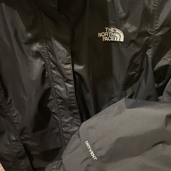 North Face Windbreaker Jacket - Picture 3 of 7